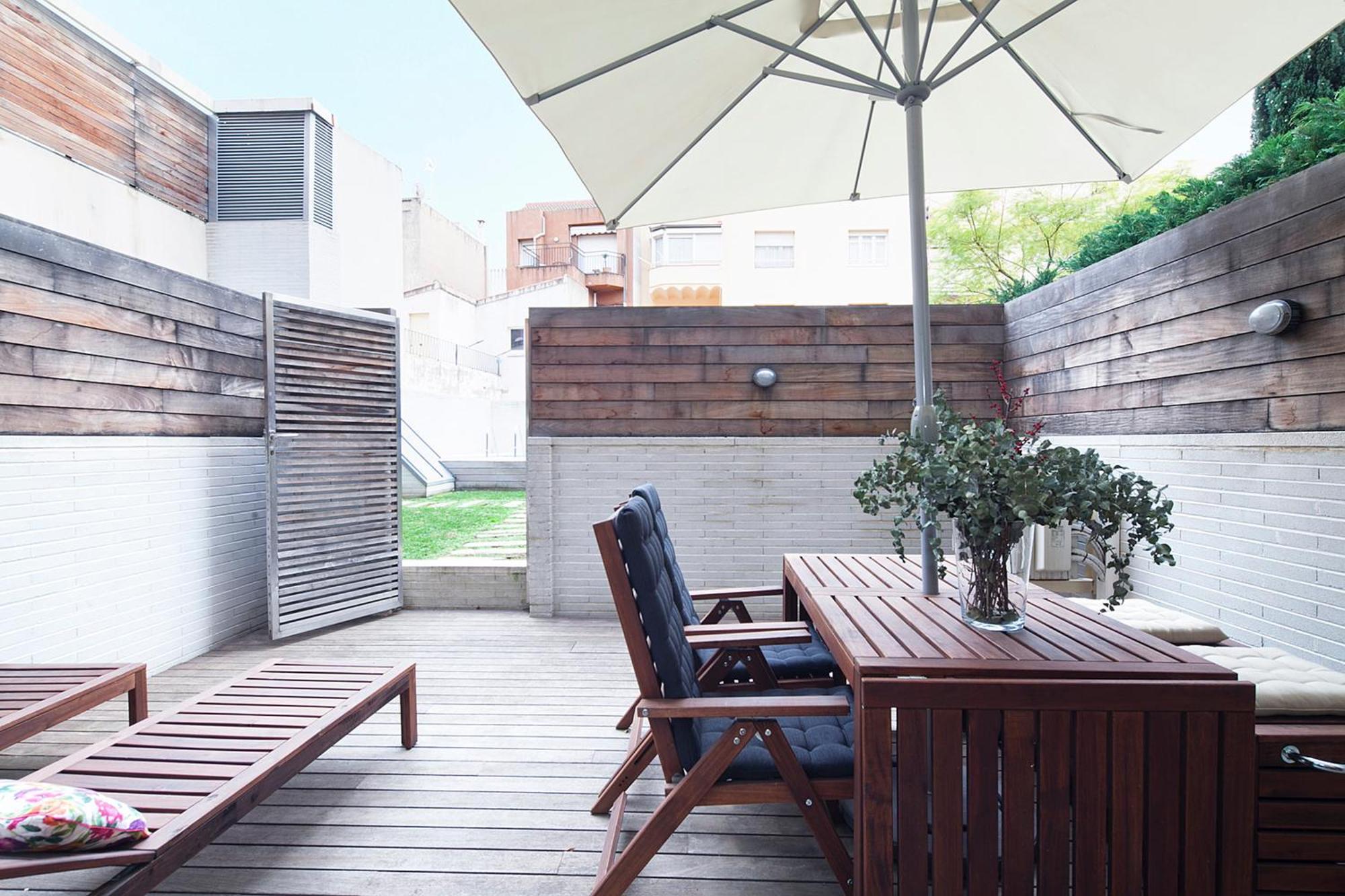 My Space Emirates - Splendid Apartment With Terrace And Pool Near Park Gueell 巴塞罗那 外观 照片