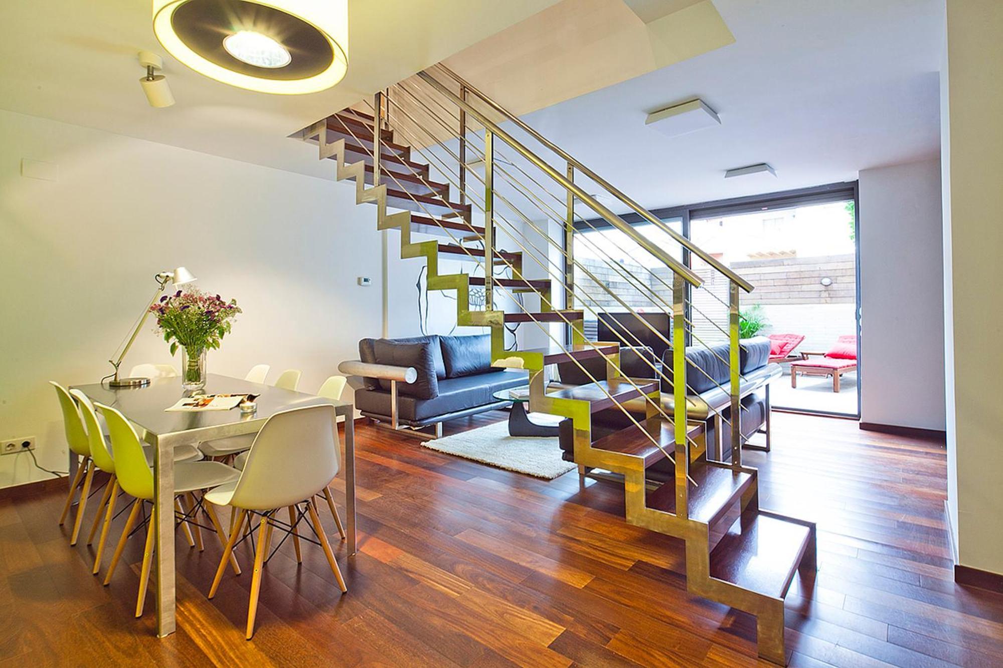 My Space Emirates - Splendid Apartment With Terrace And Pool Near Park Gueell 巴塞罗那 外观 照片