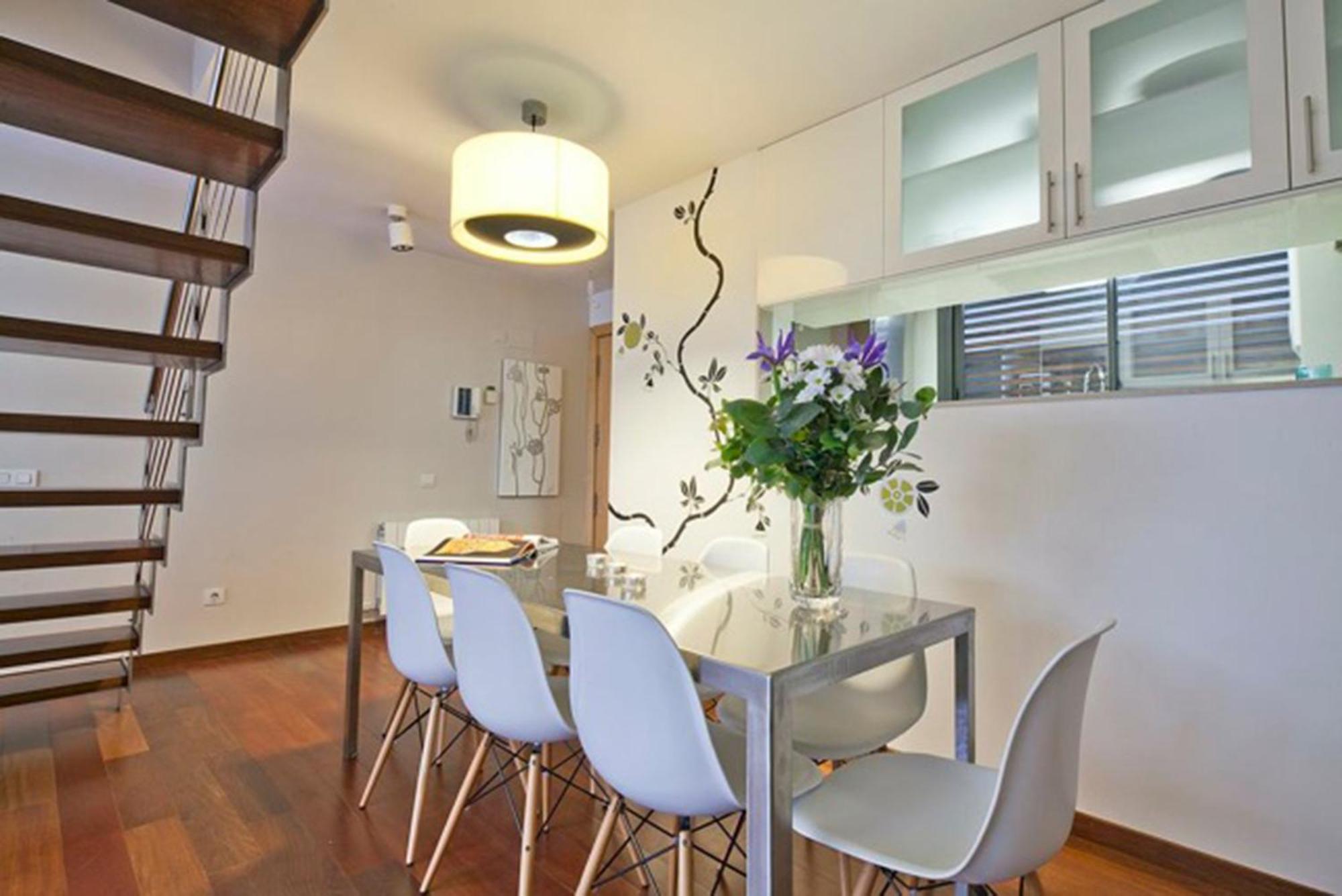 My Space Emirates - Splendid Apartment With Terrace And Pool Near Park Gueell 巴塞罗那 外观 照片