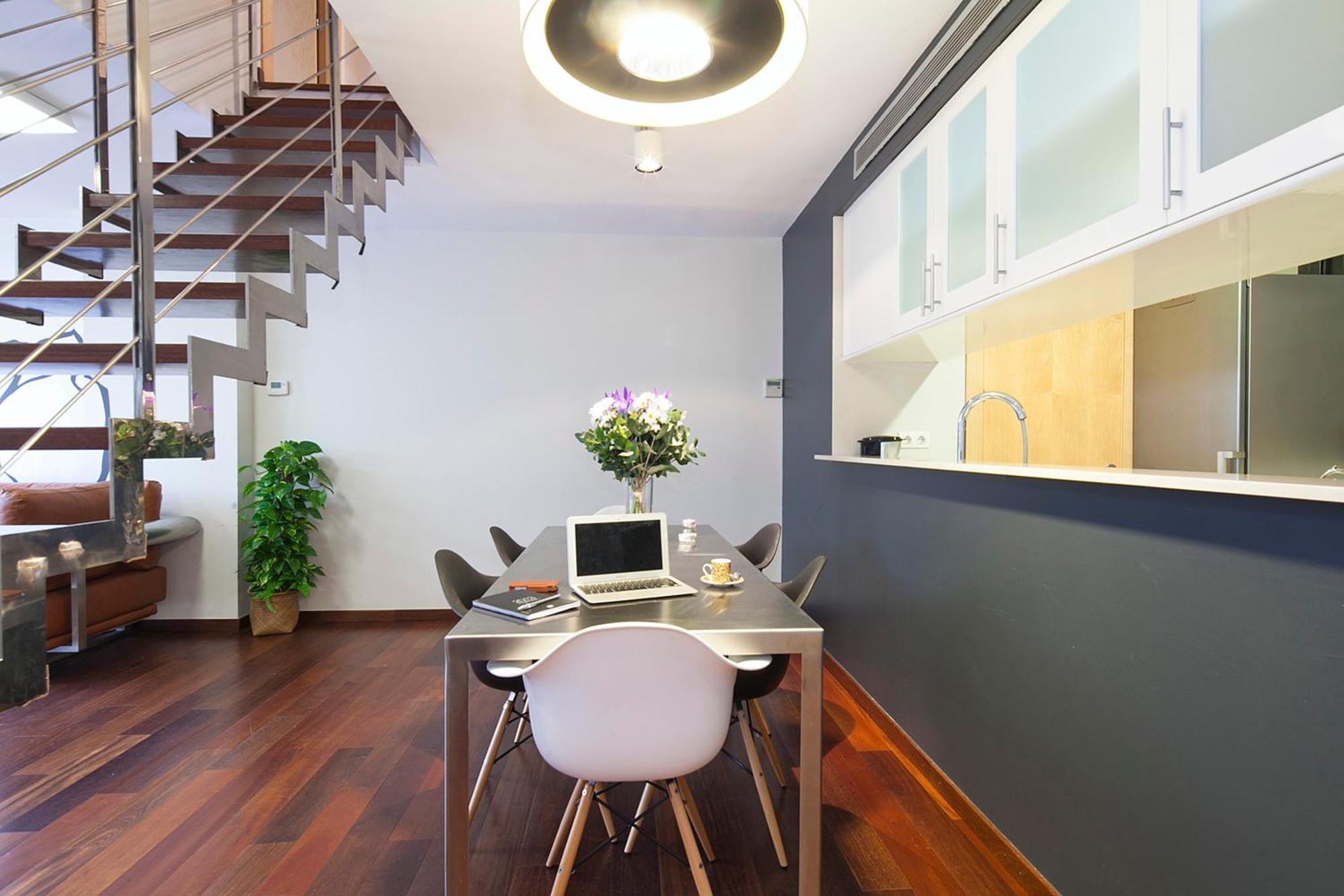 My Space Emirates - Splendid Apartment With Terrace And Pool Near Park Gueell 巴塞罗那 客房 照片